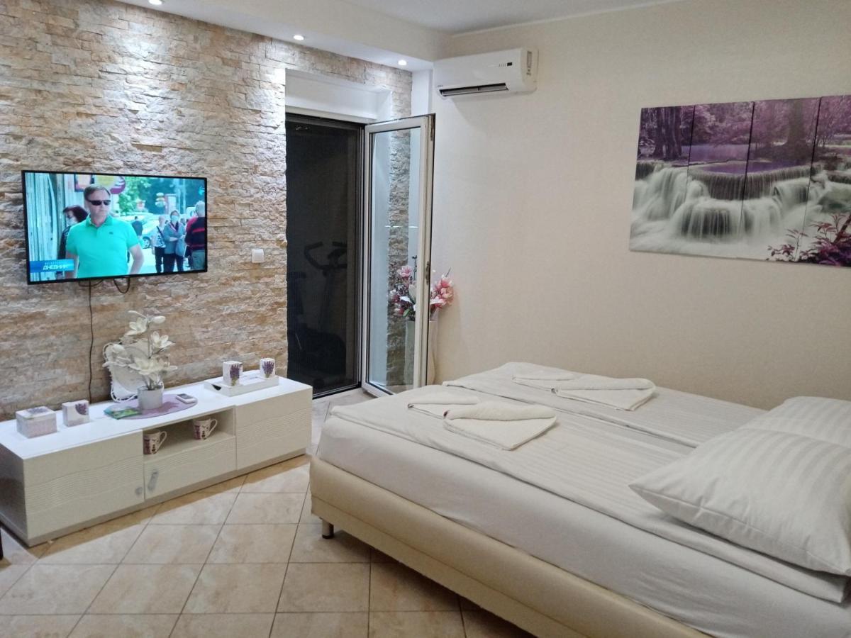 Apartman Anja Stara Pazova Exterior photo
